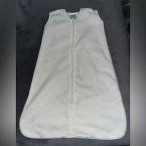Halo white fleece sleepsack medium 6-12 Mos back is best wearable blanket